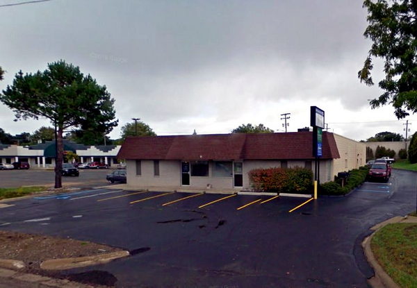 Tastee-Freez - Shelby Twp - 48376 Van Dyke Ave (newer photo)